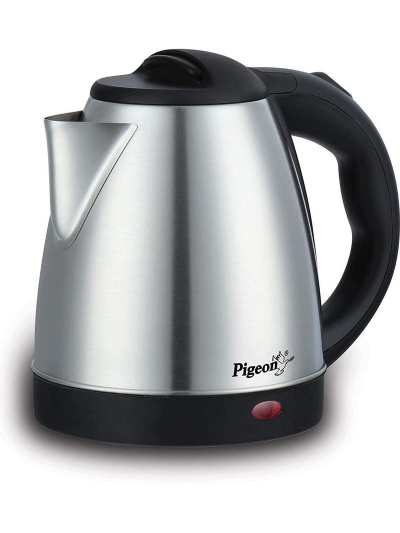 Pigeon Amaze Plus 1.5 litre electric kettle in black steel